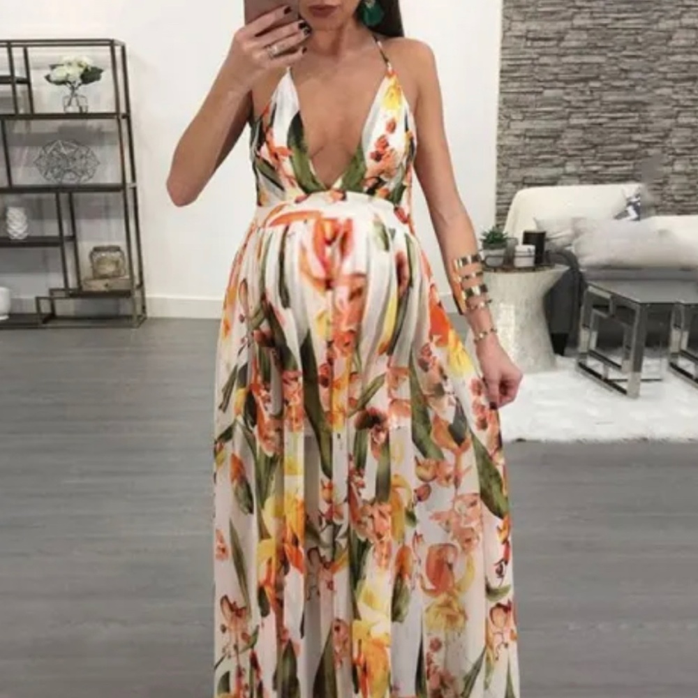White Floral Maternity Open Back Maxi Dress | Size XL - Picture 1 of 2
